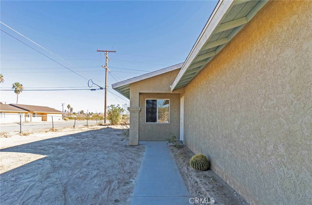 29 Palms, CA 92277,6213 Baileya AVE