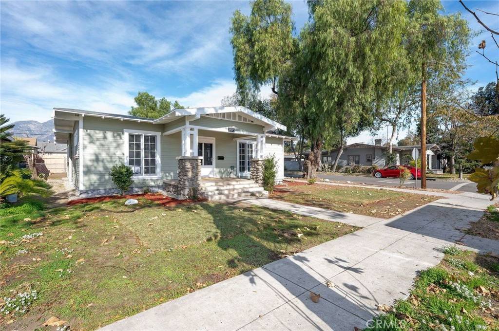 Upland, CA 91786,995 E Washington BLVD