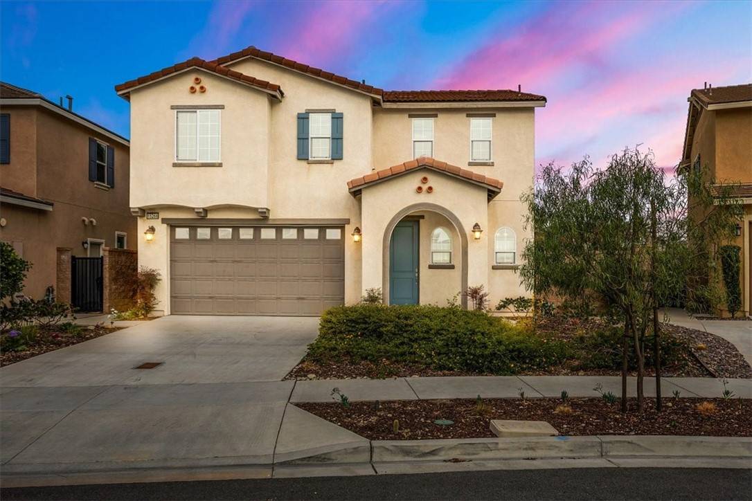 Fontana, CA 92336,15266 Ledgestone ST