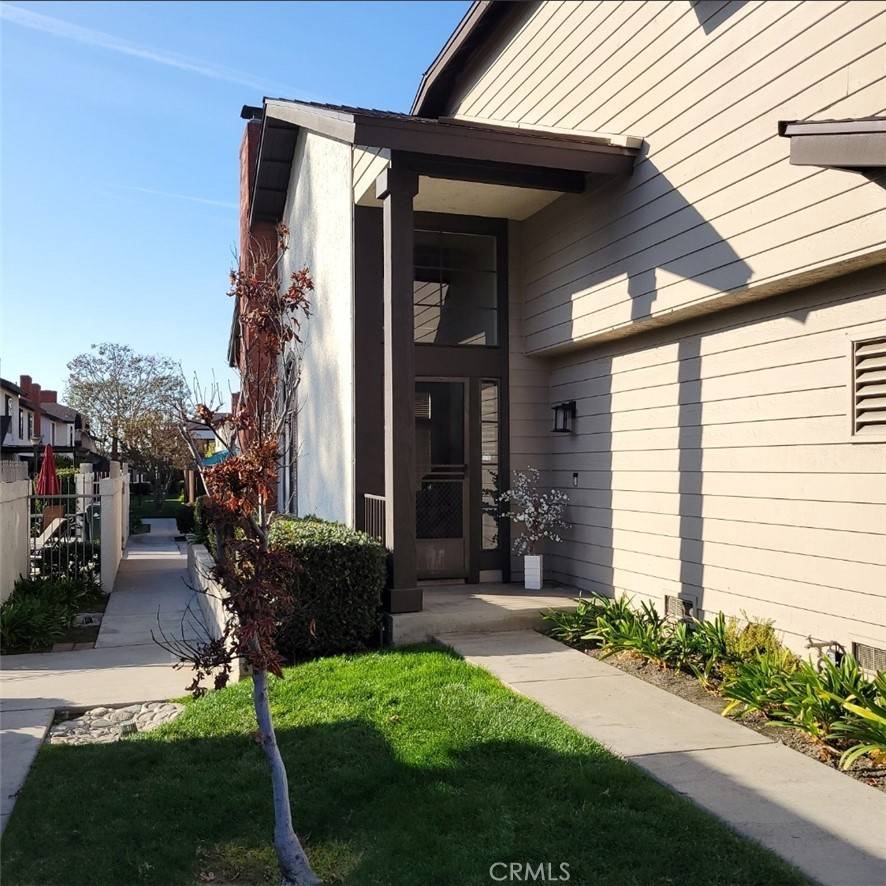 Covina, CA 91722,525 W Puente ST #4