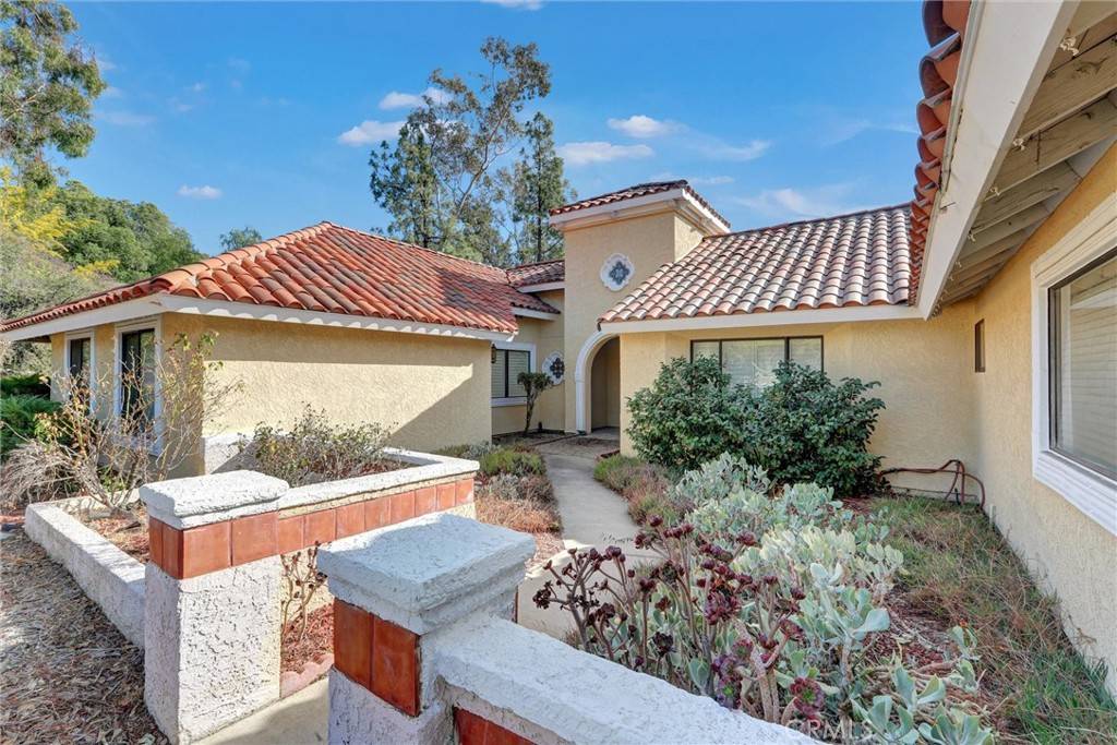Claremont, CA 91711,784 Pomello DR