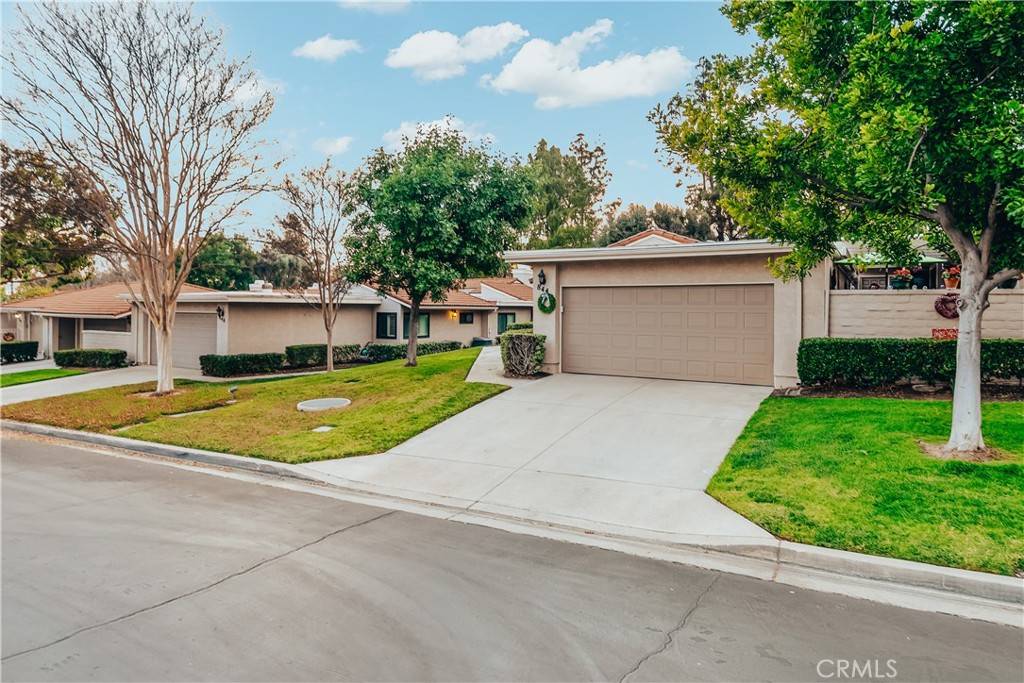 Upland, CA 91784,844 Pebble Beach DR