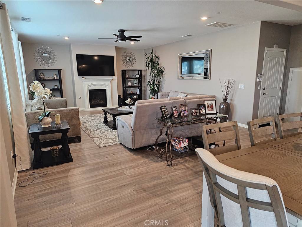 Jurupa Valley, CA 91752,5439 Tree Sparrow CT