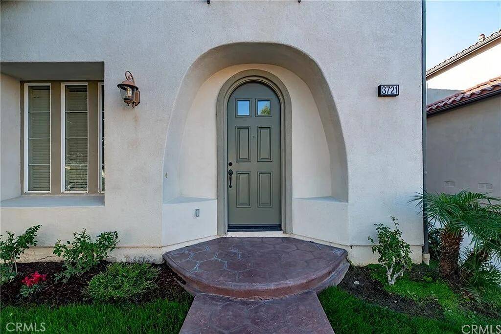 Yorba Linda, CA 92886,3721 Camino Cermenon