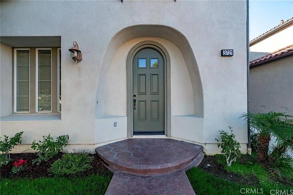 Yorba Linda, CA 92886,3721 Camino Cermenon