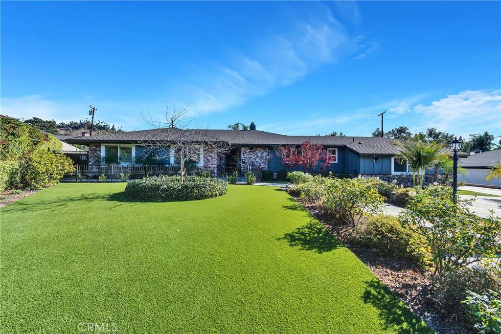 Glendora, CA 91741,2124 Canterbury LN