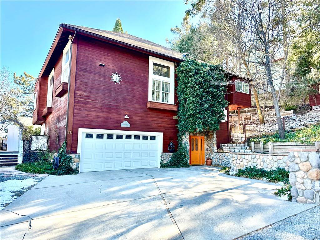 Lake Arrowhead, CA 92352,971 Grass Valley RD