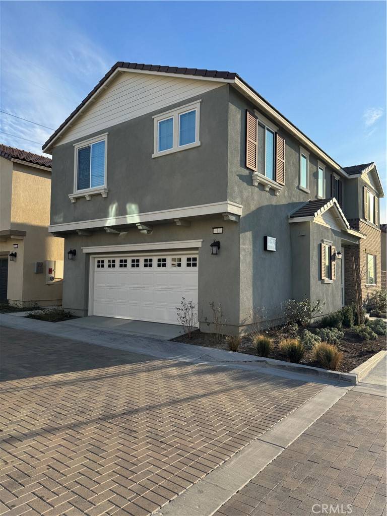 Fontana, CA 92336,16273 Castello LN #1