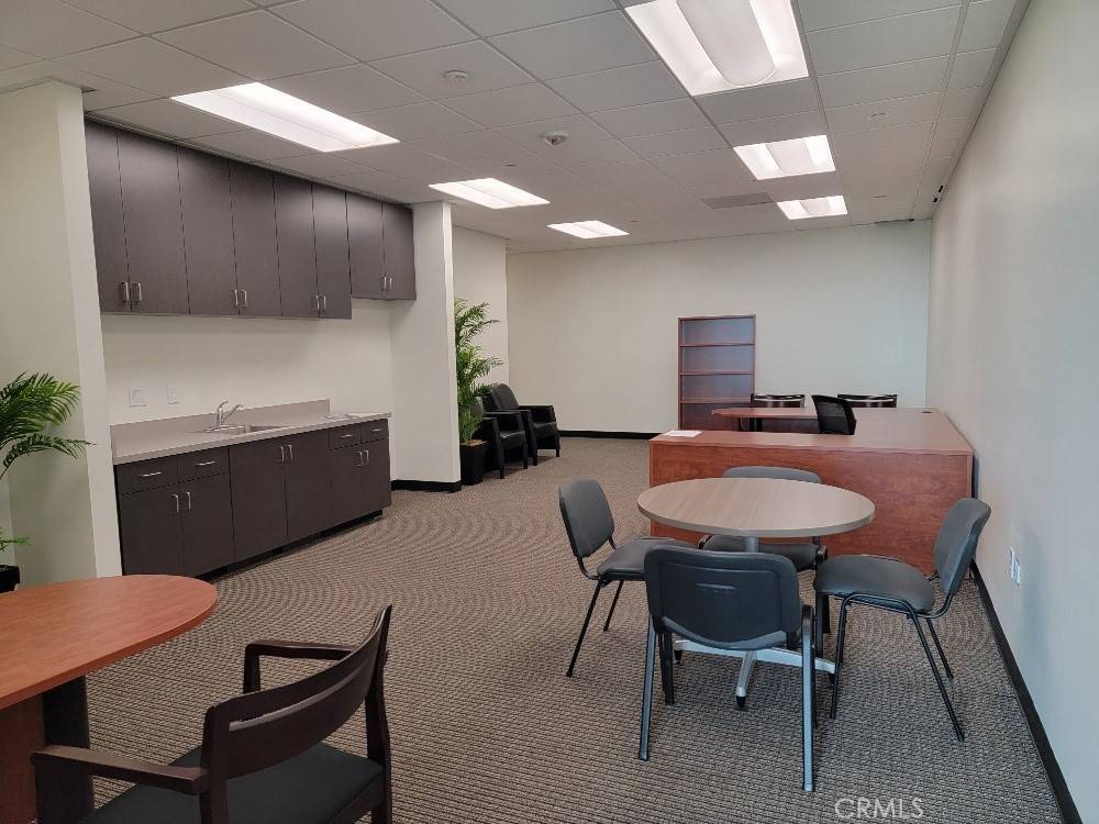 Ontario, CA 91761,2855 E Guasti RD #403