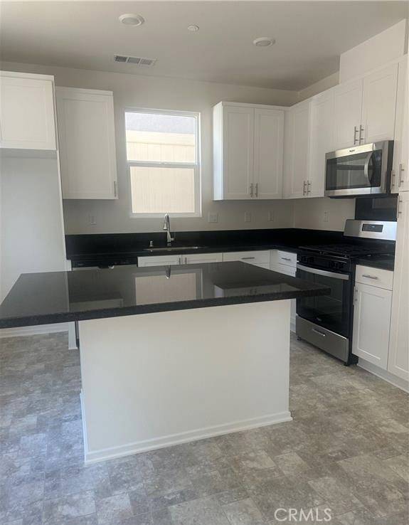Yucaipa, CA 92399,34254 Summer LN