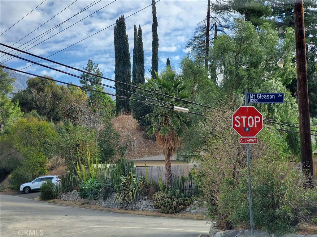 Sunland, CA 91040,7844 Rim Canyon RD
