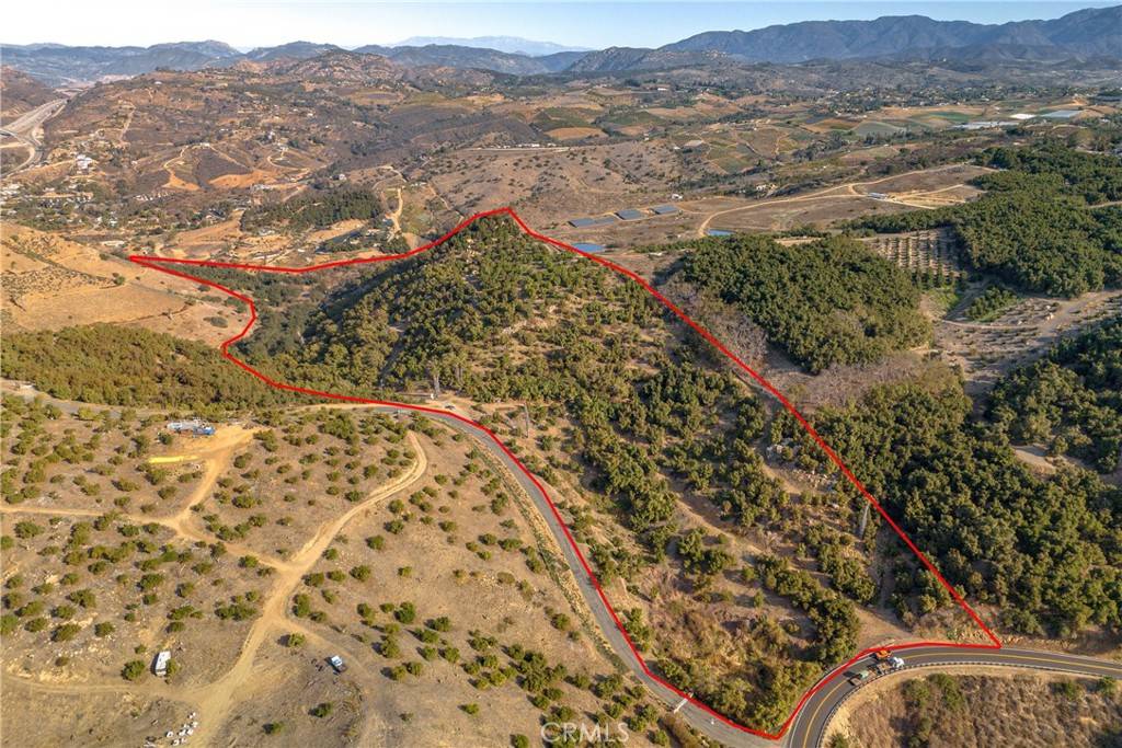Escondido, CA 92026,0 Circle R DR