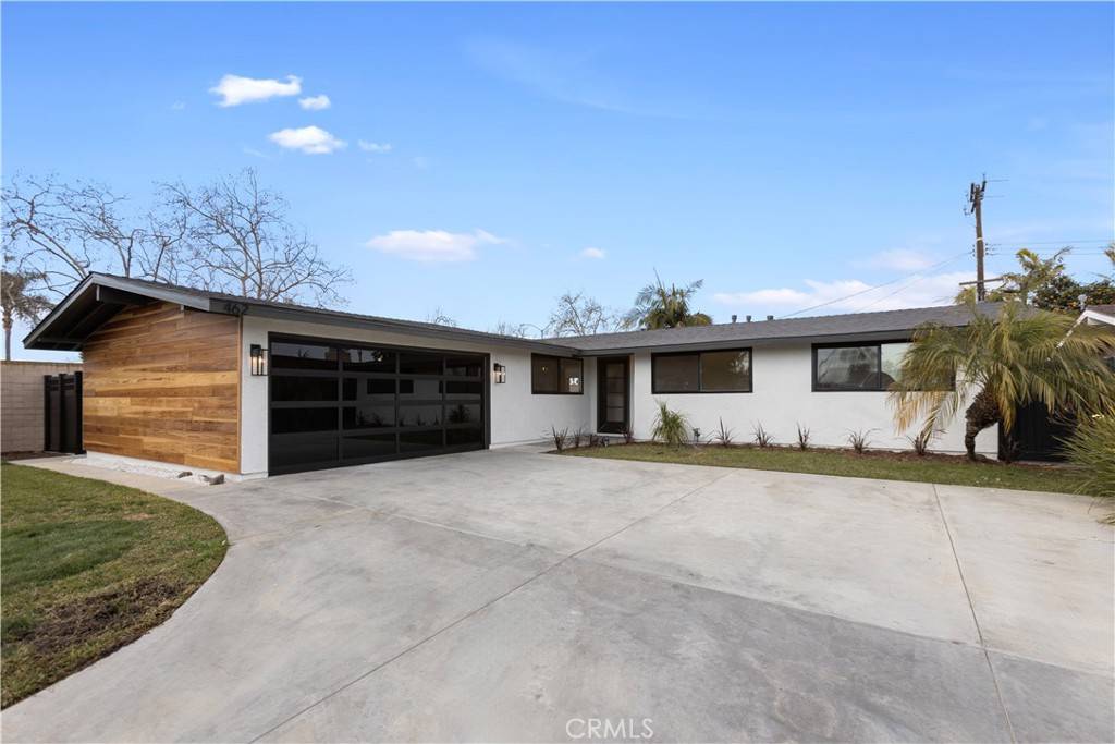 Costa Mesa, CA 92626,462 Swarthmore LN