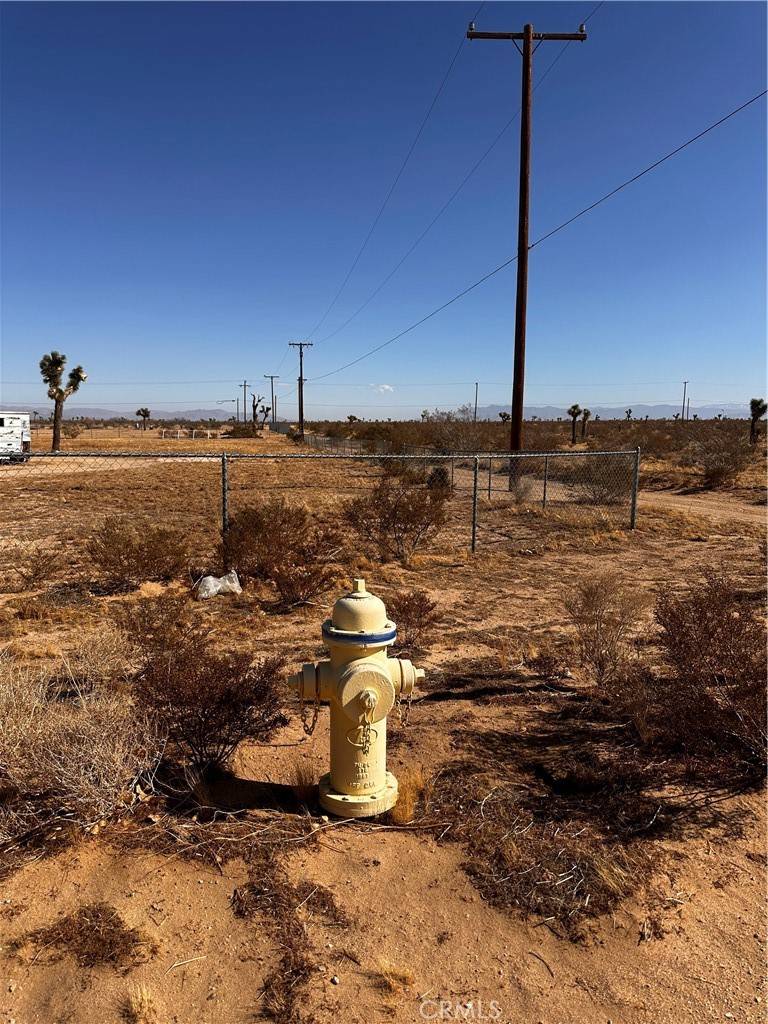 Phelan, CA 92371,7625 Luna RD