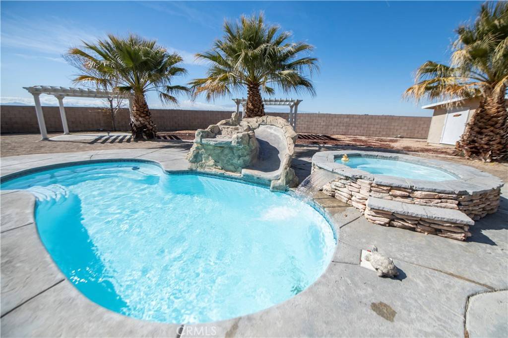 Apple Valley, CA 92308,13436 Havasu RD