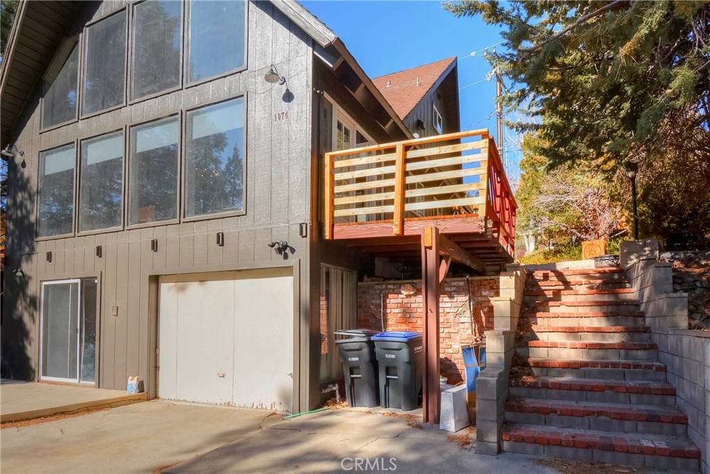 Wrightwood, CA 92397,1074 Yellowstone DR