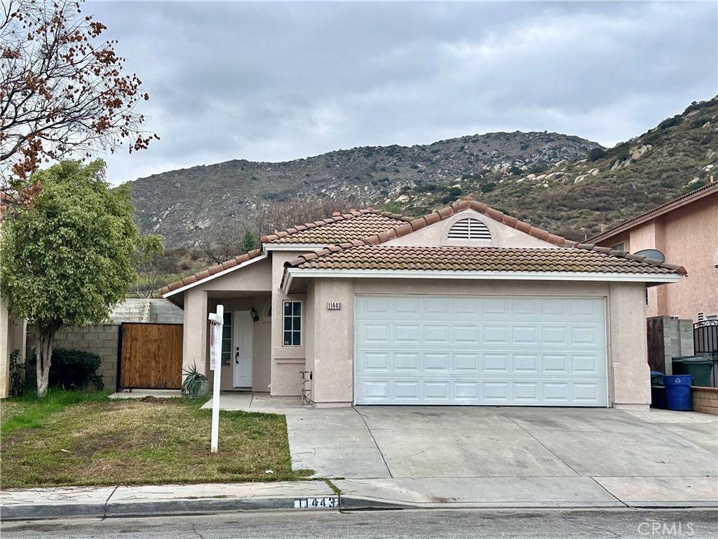 Fontana, CA 92337,11443 Citrus Glen LN