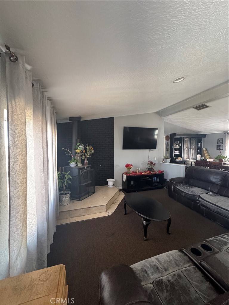 Phelan, CA 92371,8734 Nevada RD