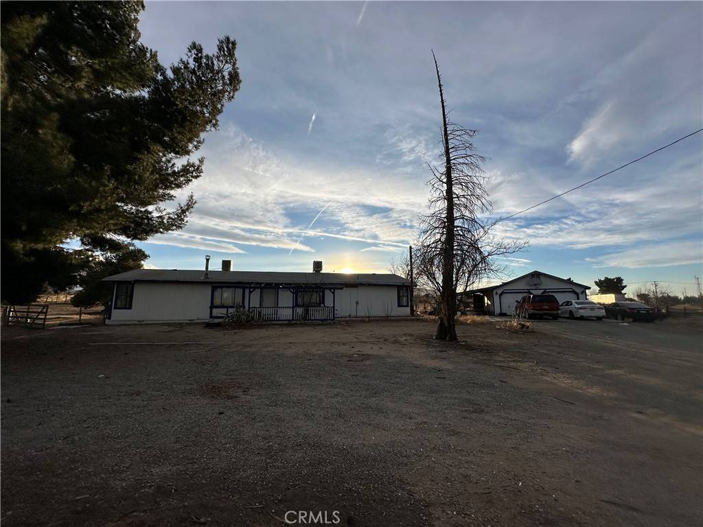 Phelan, CA 92371,8734 Nevada RD