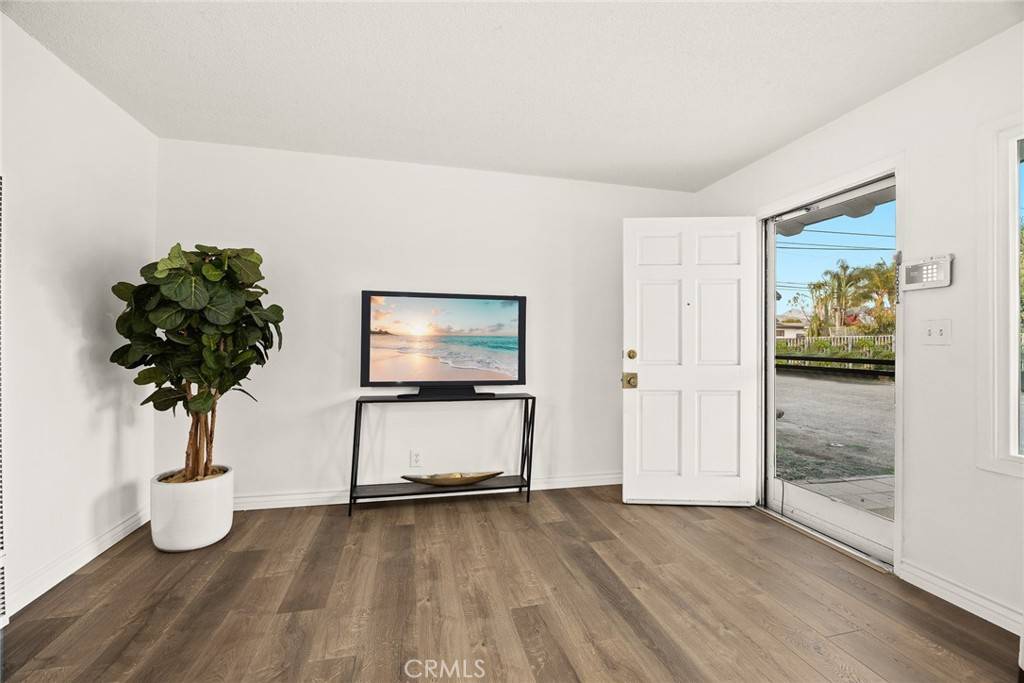 Baldwin Park, CA 91706,14616 Los Angeles