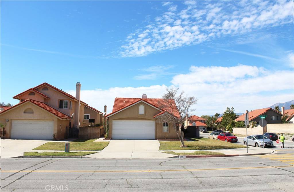Fontana, CA 92336,7662 Plumaria DR