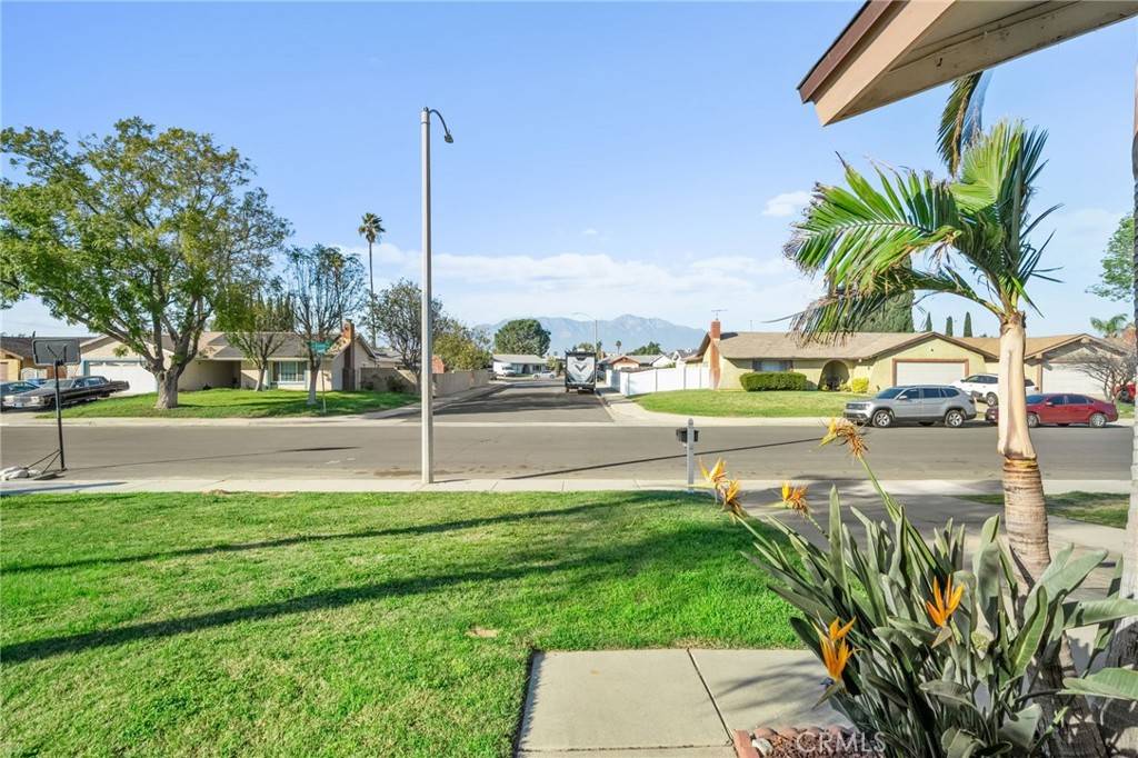 Ontario, CA 91761,1934 E Brookside DR