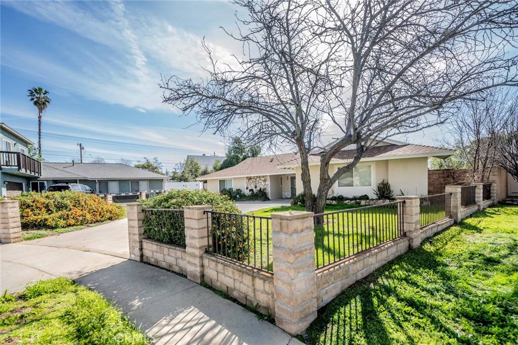Highland, CA 92346,27145 Mansfield ST