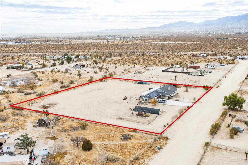 Pinon Hills, CA 92372,13221 Primavera RD
