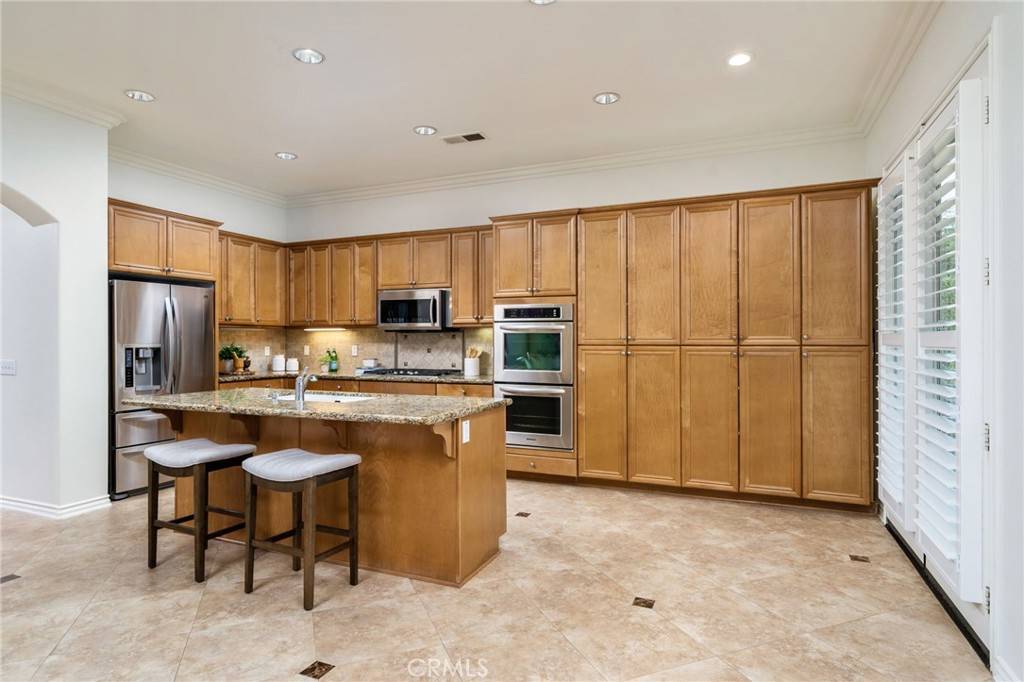 Glendora, CA 91741,726 E Laurel AVE
