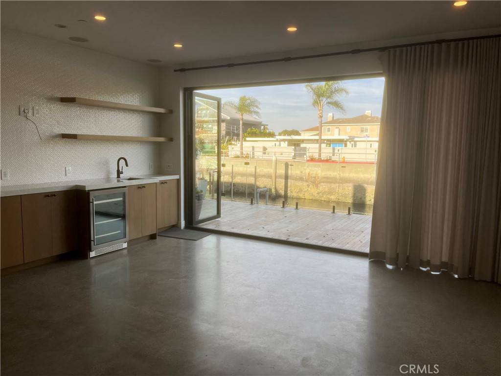 Huntington Beach, CA 92649,16854 Bayview DR