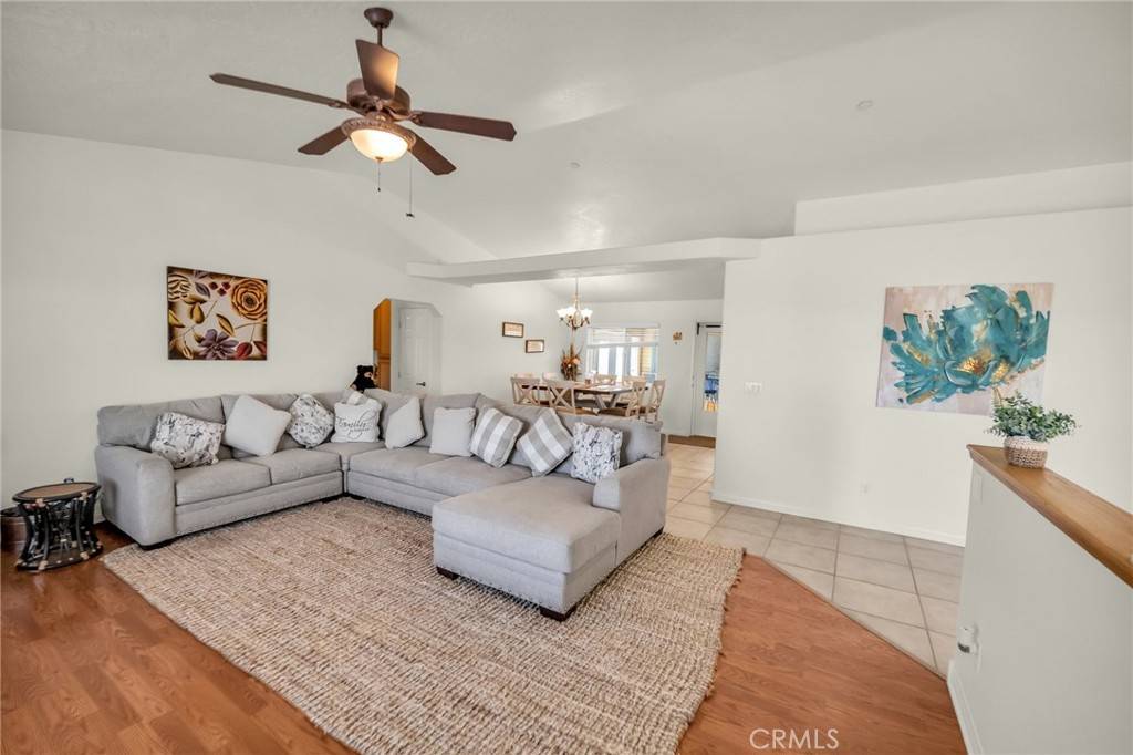 Phelan, CA 92371,8370 Wolf DR