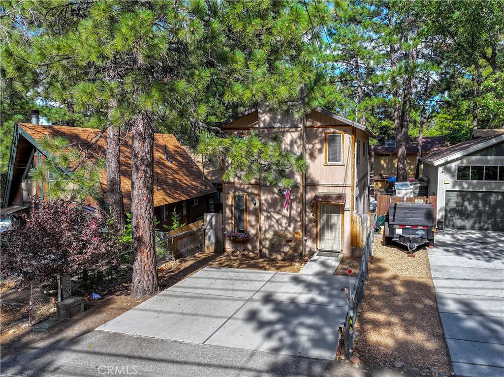 Sugarloaf, CA 92386,259 Maple LN