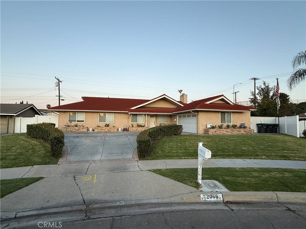 Orange, CA 92867,2066 N Sacramento ST