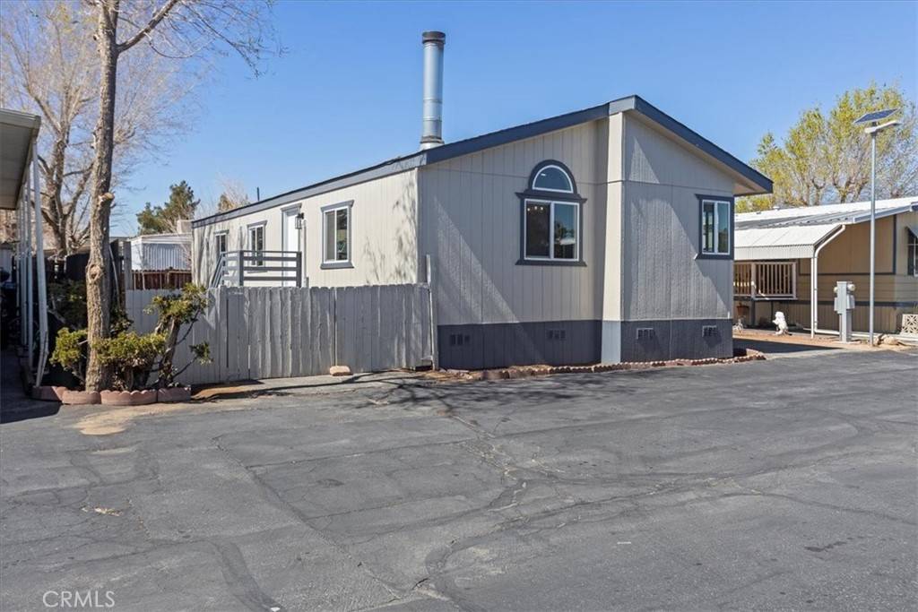 Apple Valley, CA 92307,22325 US Highway 18 #82
