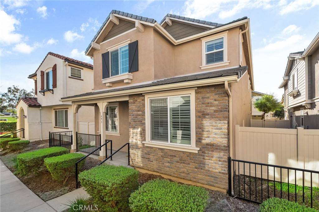 Rialto, CA 92376,693 S Clementine LN