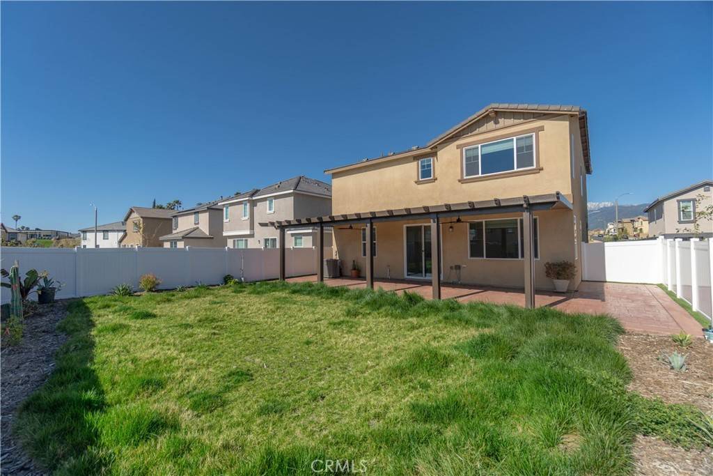 Rialto, CA 92377,2525 Powell DR