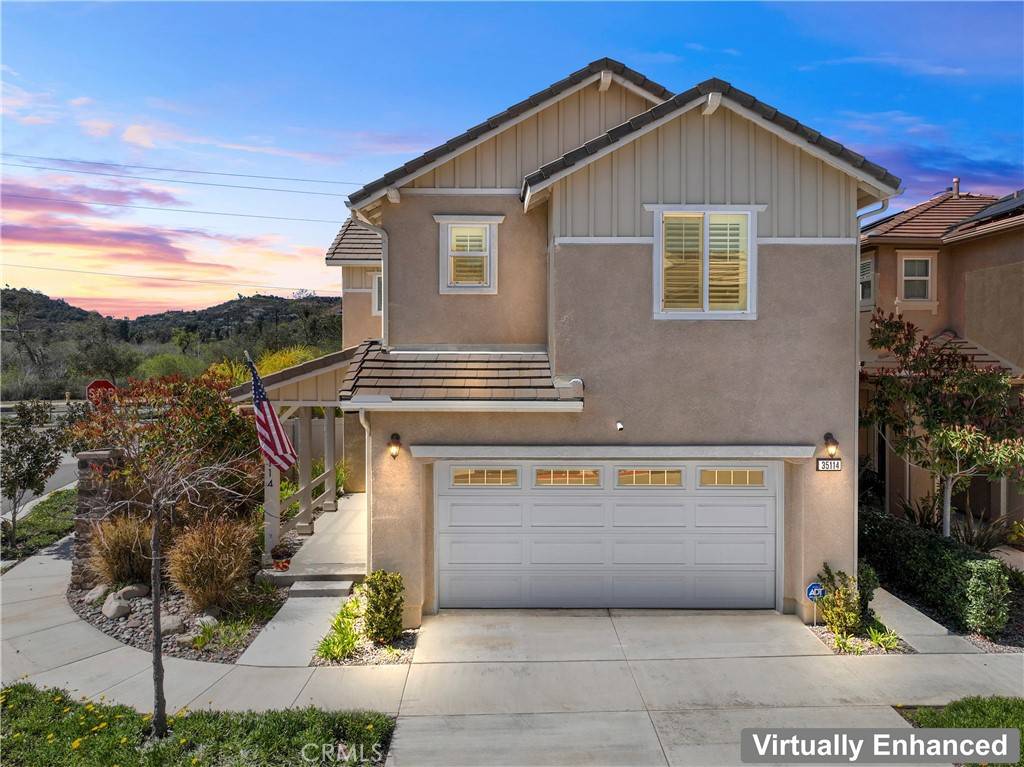 Fallbrook, CA 92028,35114 Persano PL