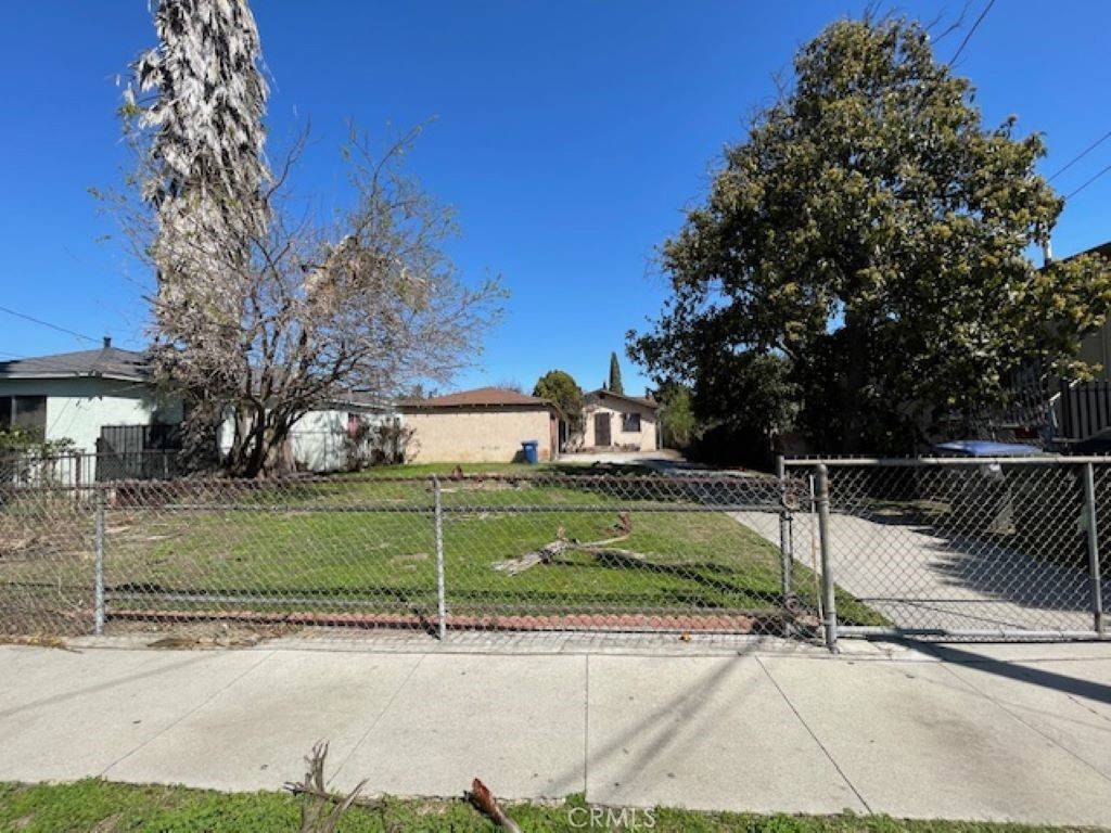 Lynwood, CA 90262,3125 Cedar AVE