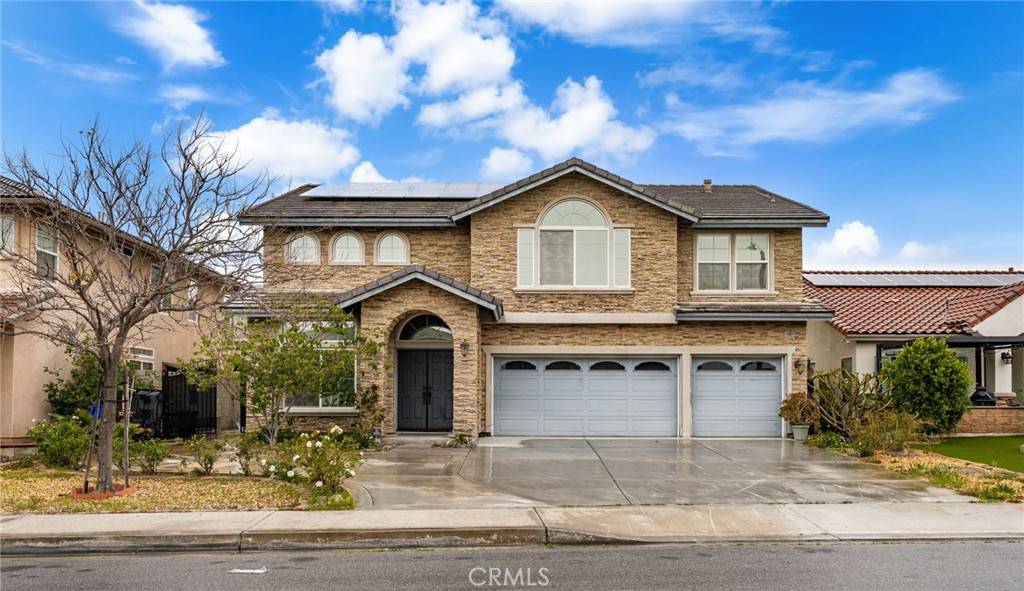 Fontana, CA 92336,14964 Pepperdine DR