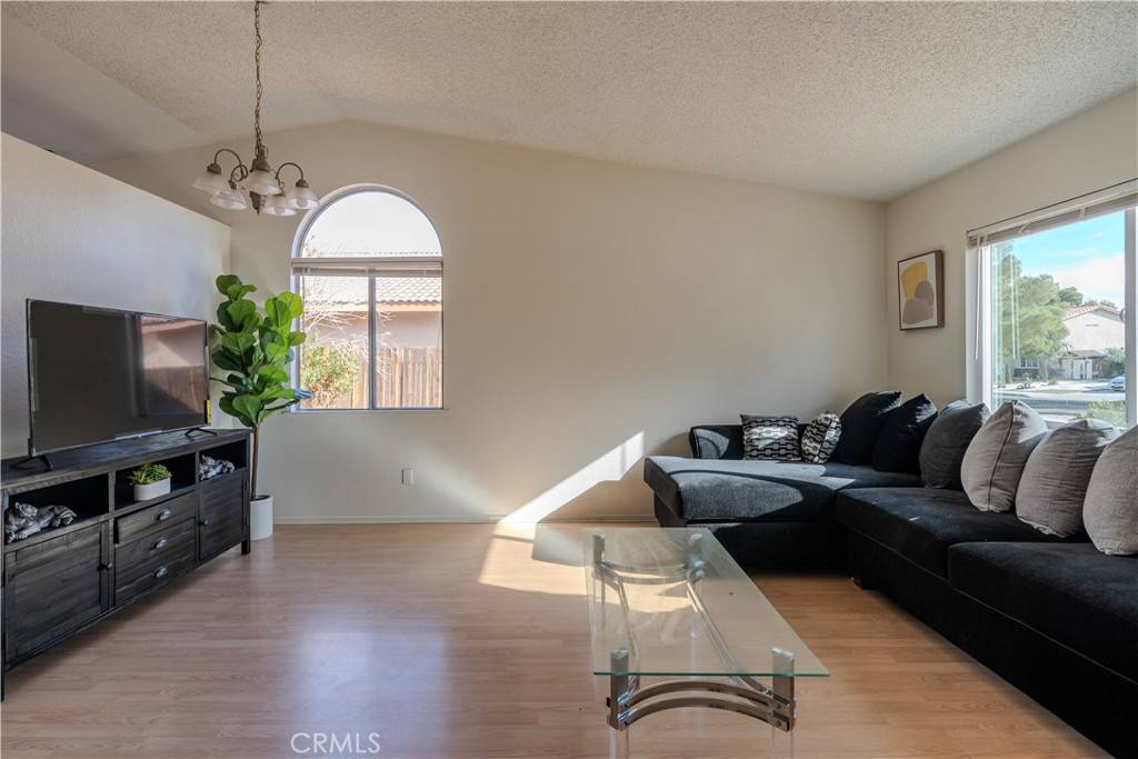 Adelanto, CA 92301,10810 Begonia ST