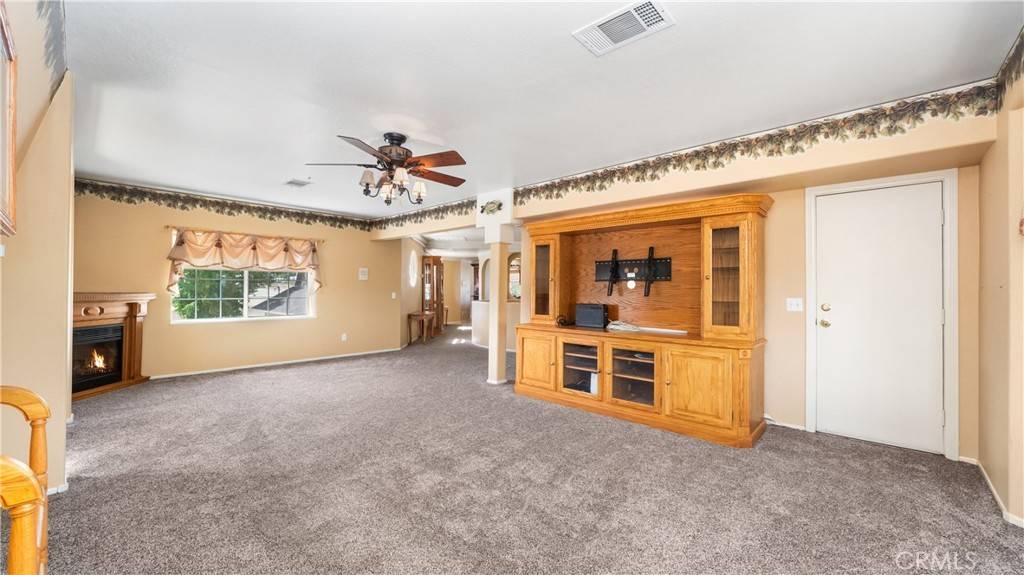 4176 Goss Rd Phelan, CA 92371