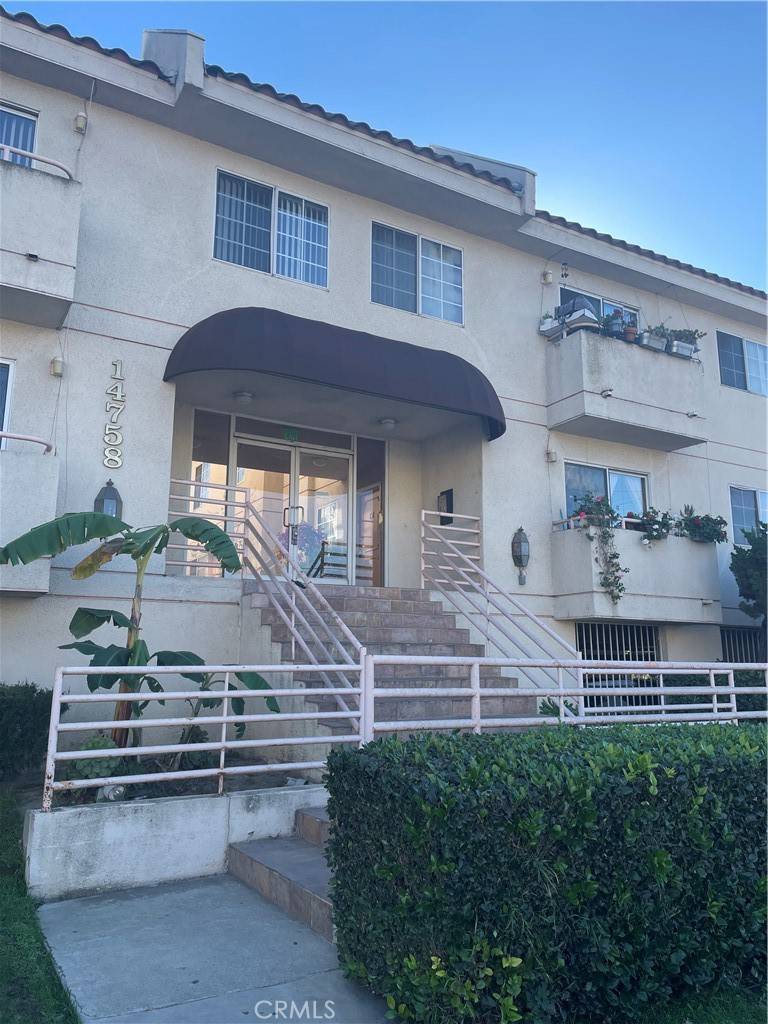 Sherman Oaks, CA 91403,14758 Magnolia BLVD #106