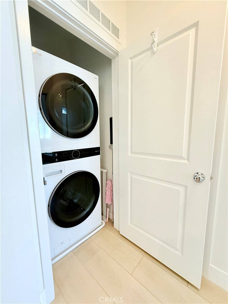 1000 N Tangent Privado #303 Ontario, CA 91764
