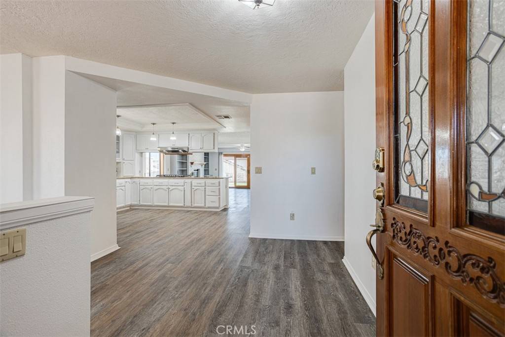 Victorville, CA 92395,13075 Palos Grande DR