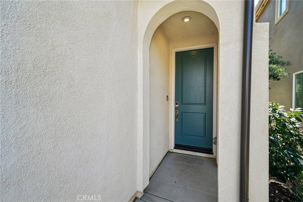Fontana, CA 92336,16077 Narni LN