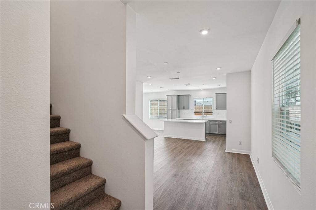 Fontana, CA 92336,16077 Narni LN