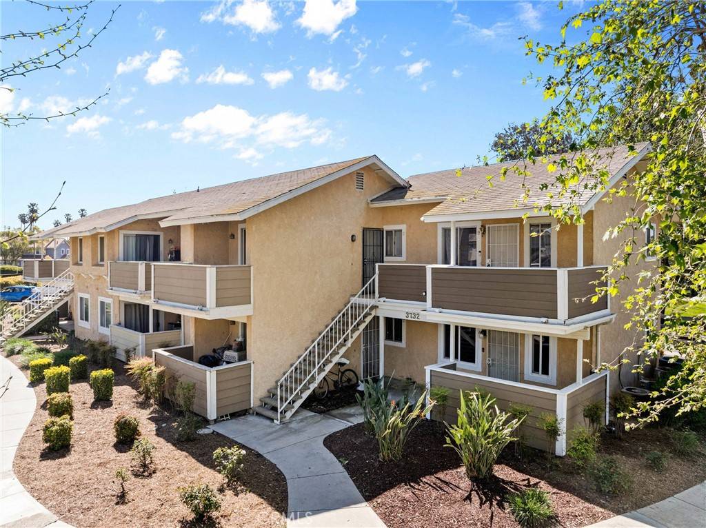 Ontario, CA 91761,3732 Oak Creek DR #B