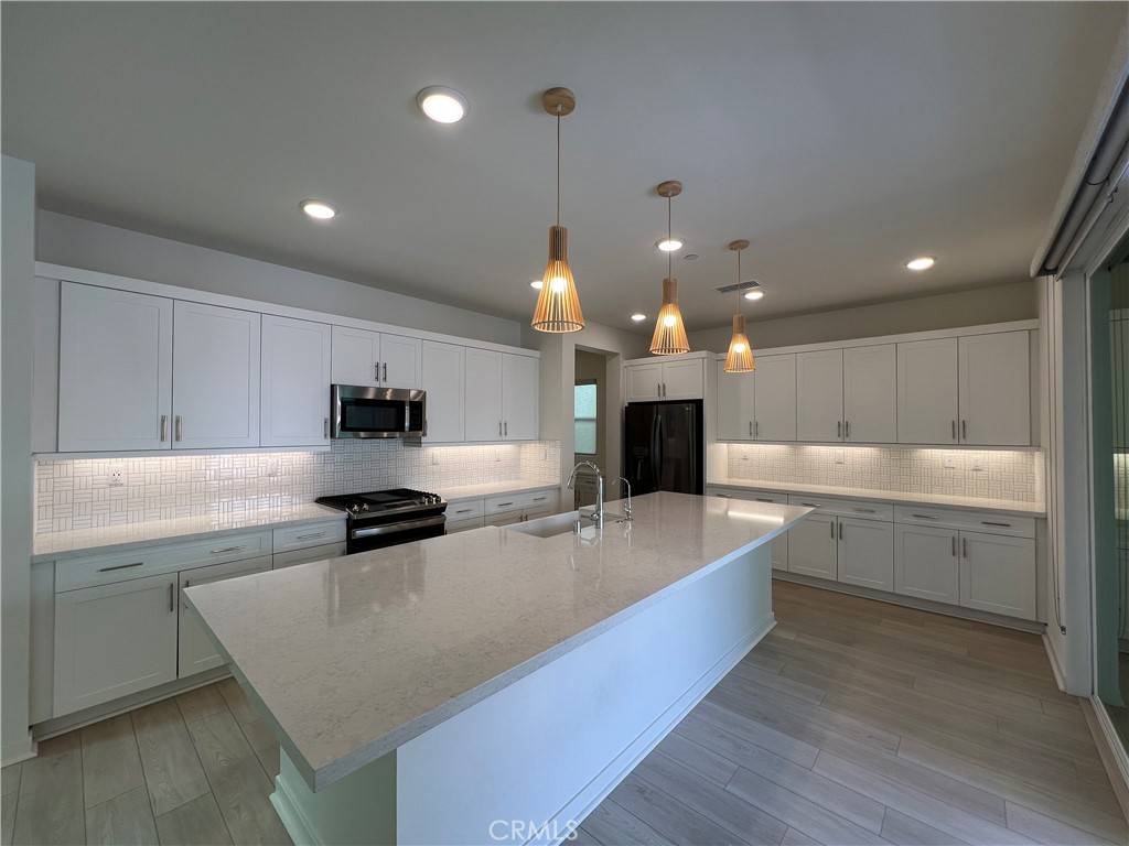 Ontario, CA 91762,2657 E Clara LN
