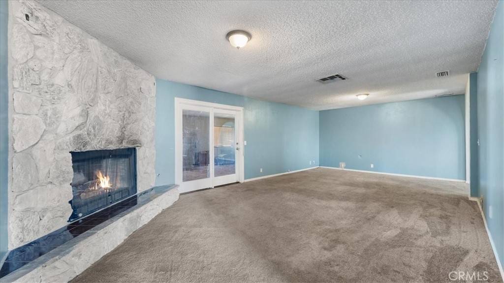 Hesperia, CA 92345,18635 Verano ST