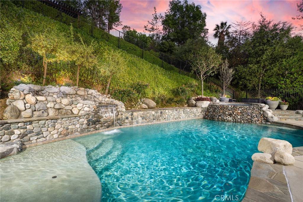 Glendora, CA 91740,728 Beaverbrook LN